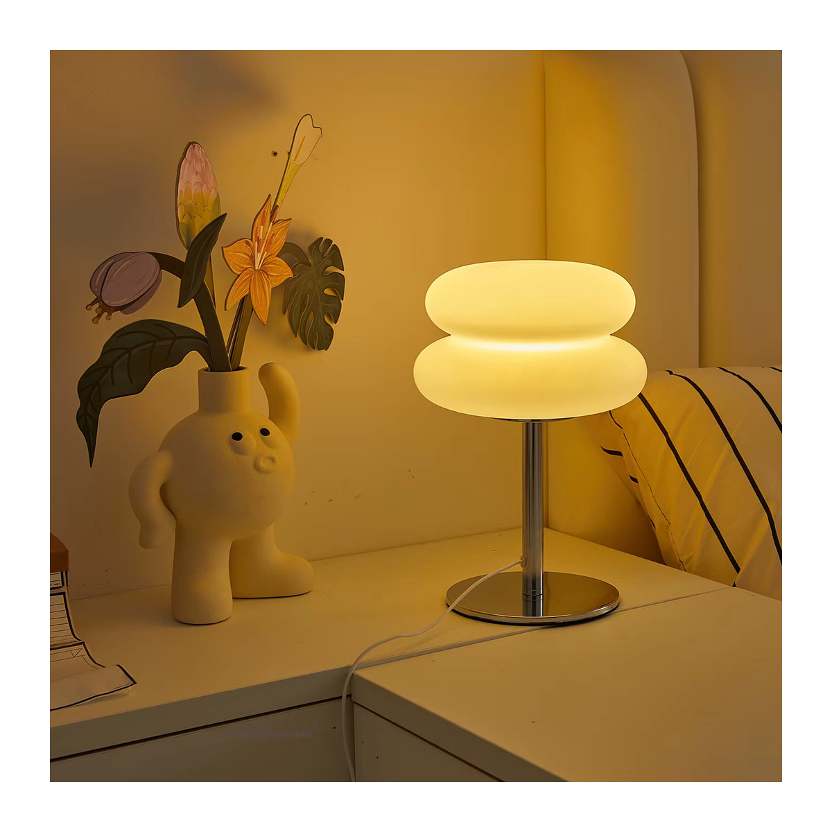 Topwinson Tischlampe im modernen Stil aus Metall, dimmbar mit USB-Anschluss, Beige/Weiß - Bild 2