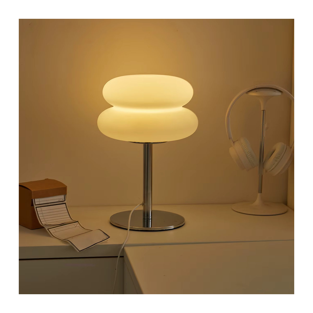 Topwinson Tischlampe im modernen Stil aus Metall, dimmbar mit USB-Anschluss, Beige/Weiß - Bild 3