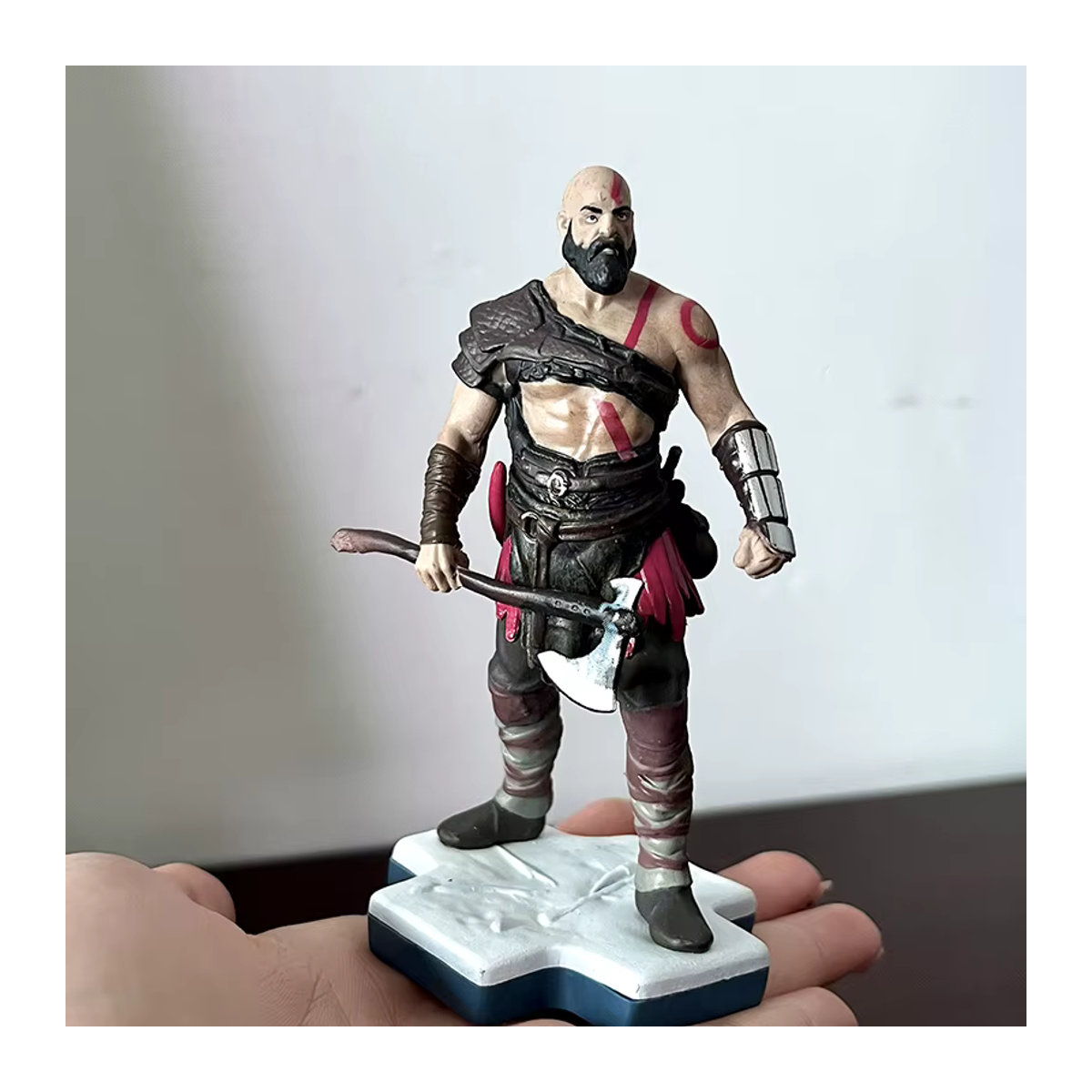 TOTAKU Dark Souls Sun Warrior Modellfigur aus Kunststoff, mehrfarbig - Bild 3