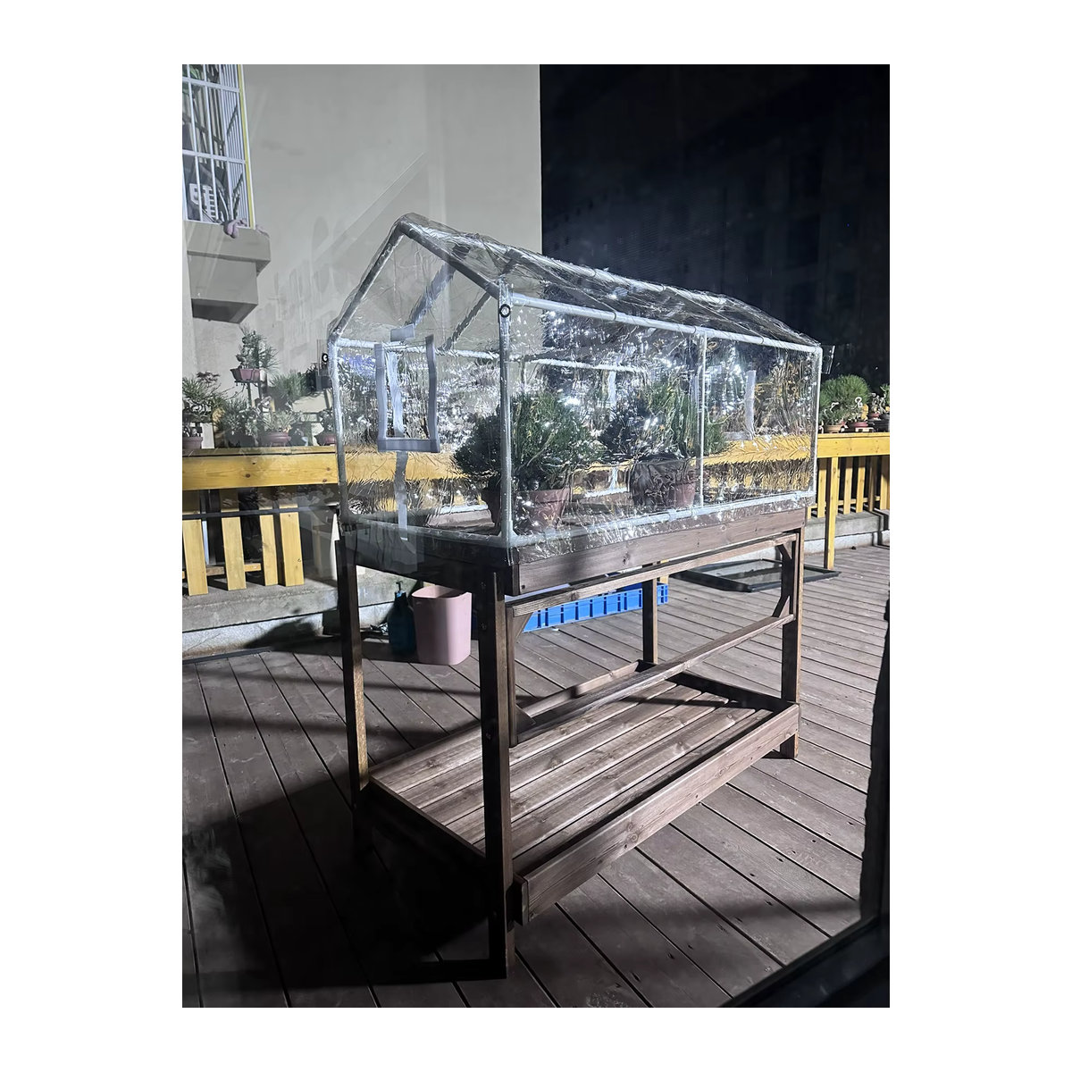 Tragbares kleines Gewächshaus aus Polycarbonat für Gartenpflanzen auf Balkon und Terrasse in Grün und Weiß - Bild 2