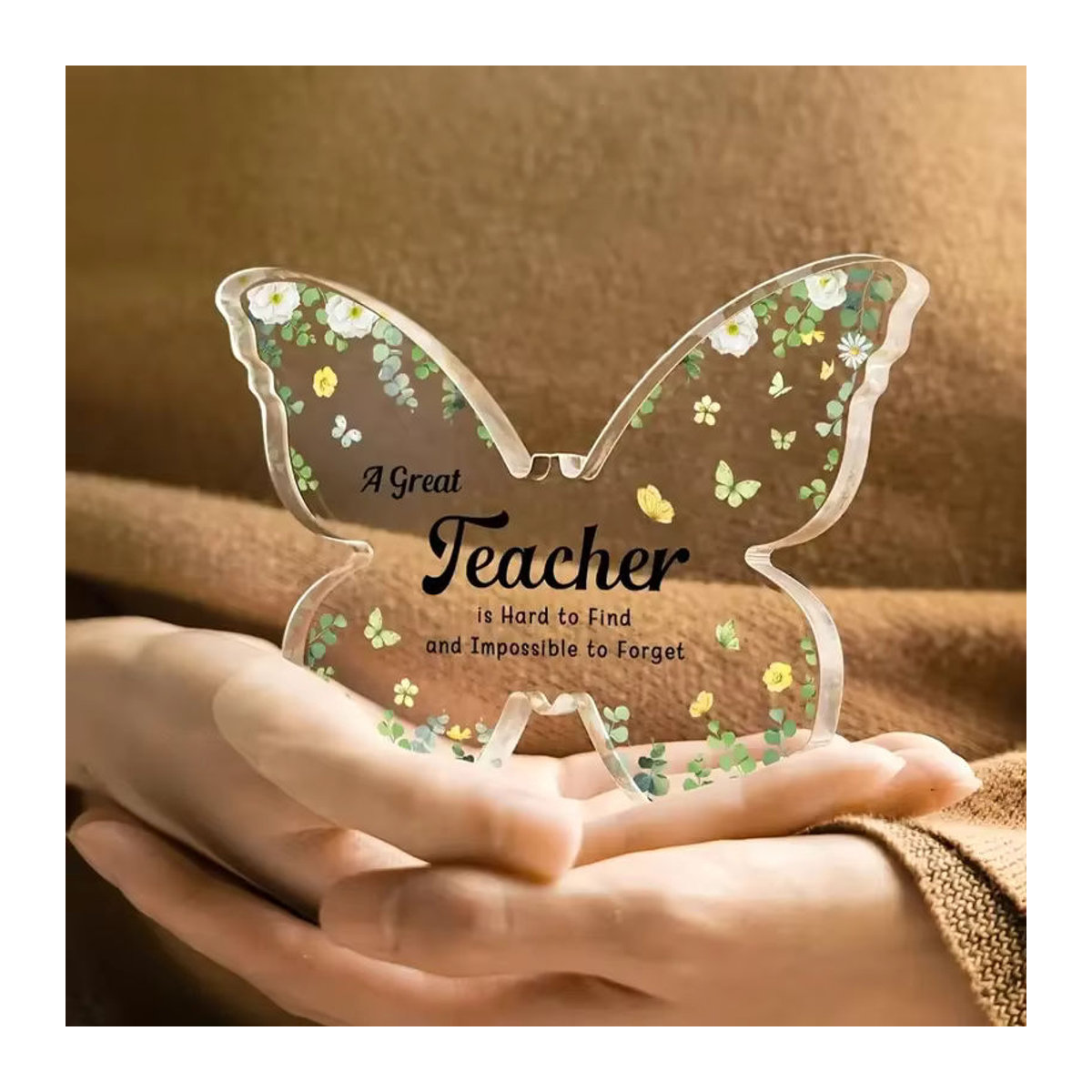 Transparente Acryl-Schmetterlingsfigur als Lehrergeschenk mit floralem Design und Spruch - Bild 2