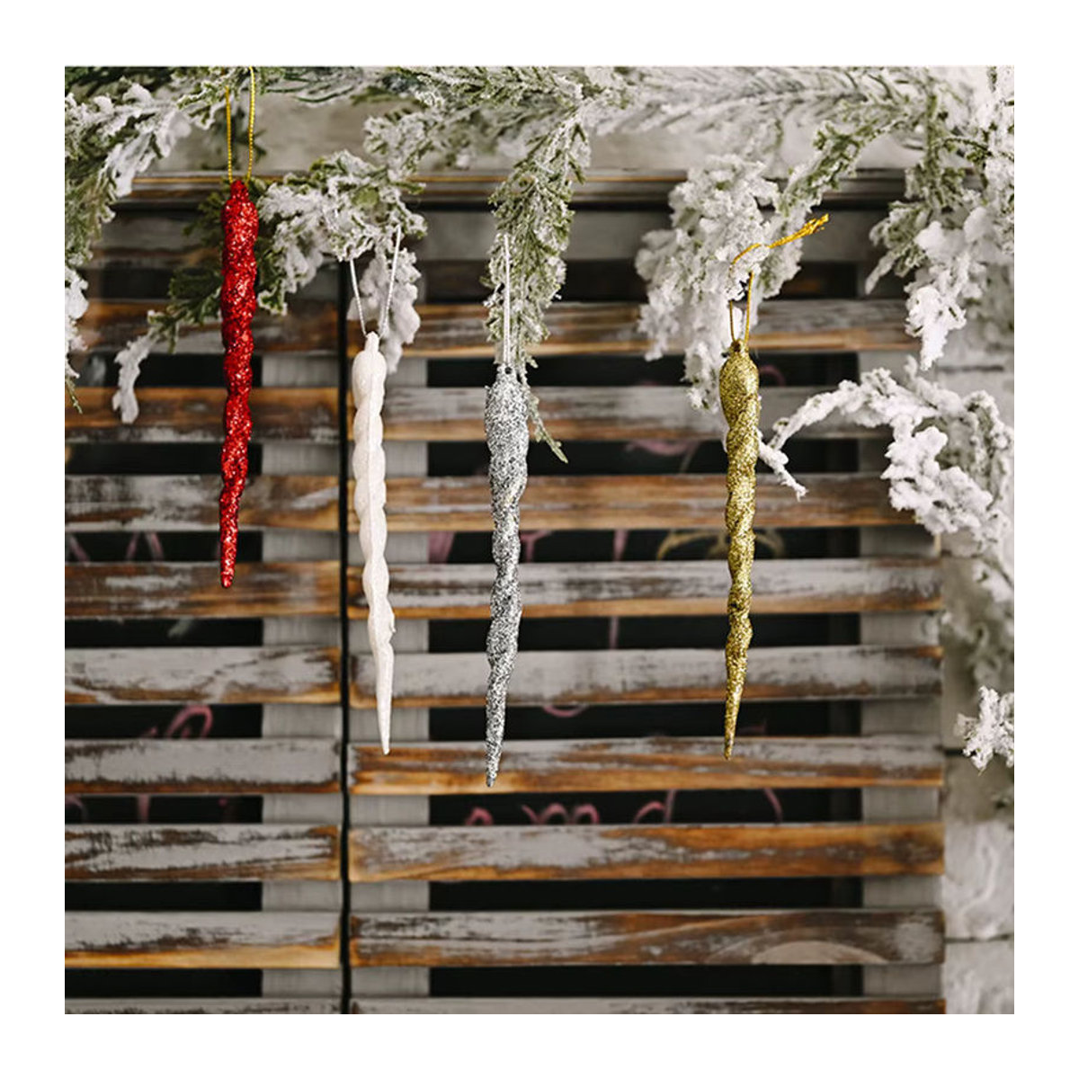 Transparente Kristall-Eiszapfen als hängende Weihnachtsdekoration für dein festliches Zuhause - Bild 2