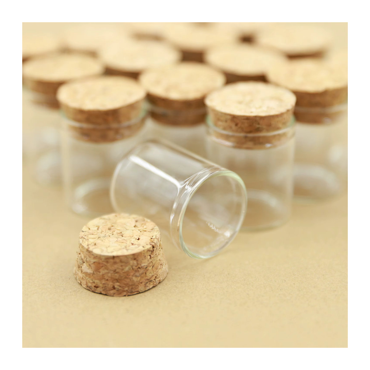 Transparentes Glasgefäß mit Korken für DIY-Bastelprojekte und Dekoration, 12 ml, B: 24 mm, T: 30 mm, H: 35 mm - Bild 4