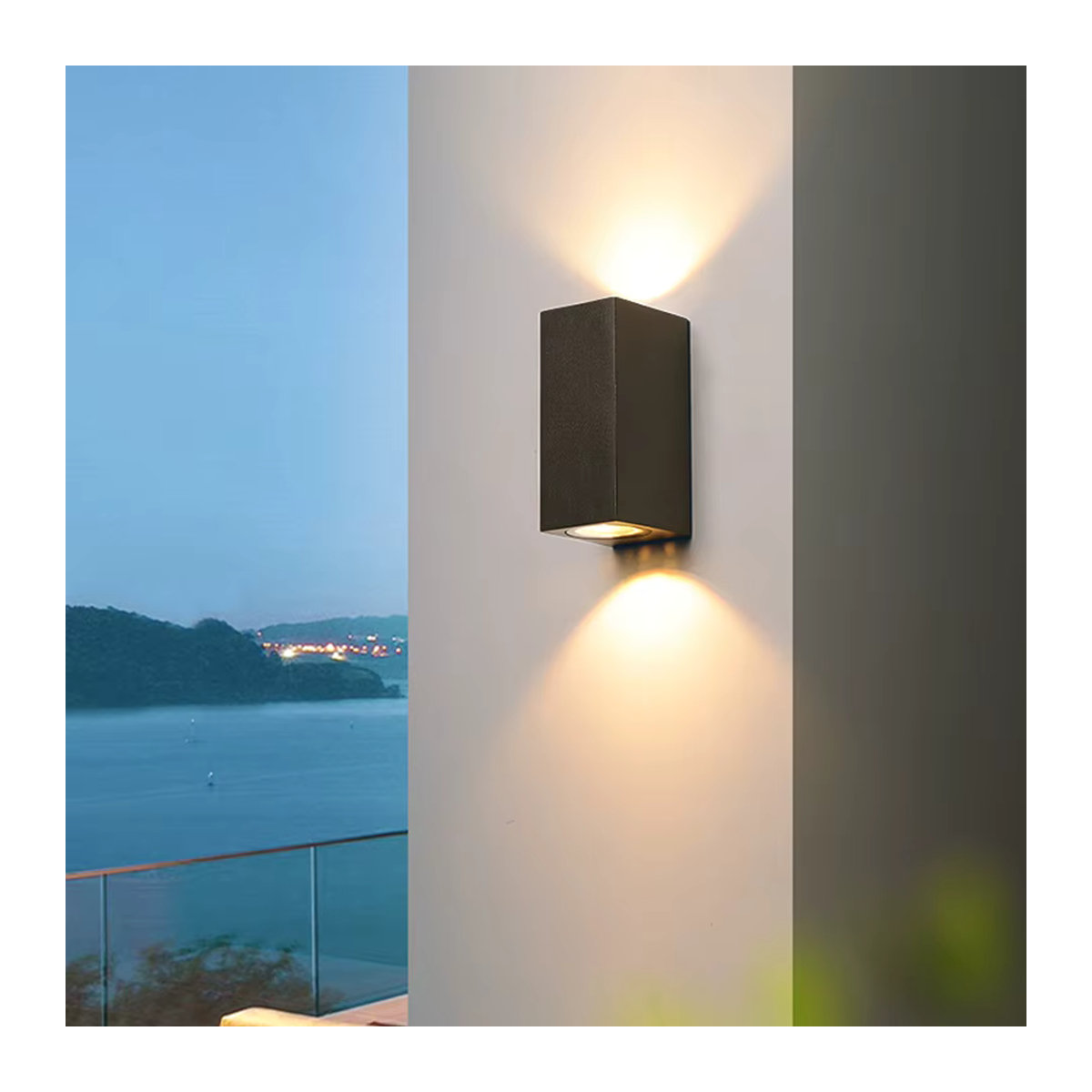 TRAZOS LED Außen-Wandleuchte aus Aluminium in Schwarz mit warmweißem Licht, wasserdicht nach IP65, modernes Design für Garten und Balkon - Bild 3