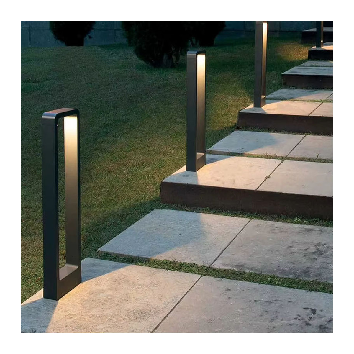 TRAZOS LED Außenstrahler aus Aluminium in Schwarz mit warmweißem Licht, IP54 Outdoor Gartenlampe 6W, Höhe: 80 cm - Bild 3