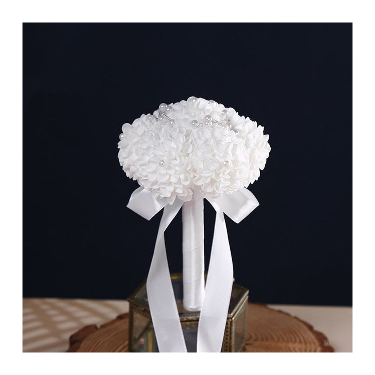 TRUE LOVE GIFT Hochzeitsstrauß in Weiß, runder floraler Textil-Blumenstrauß für Hochzeit und Dekoration - Bild 1