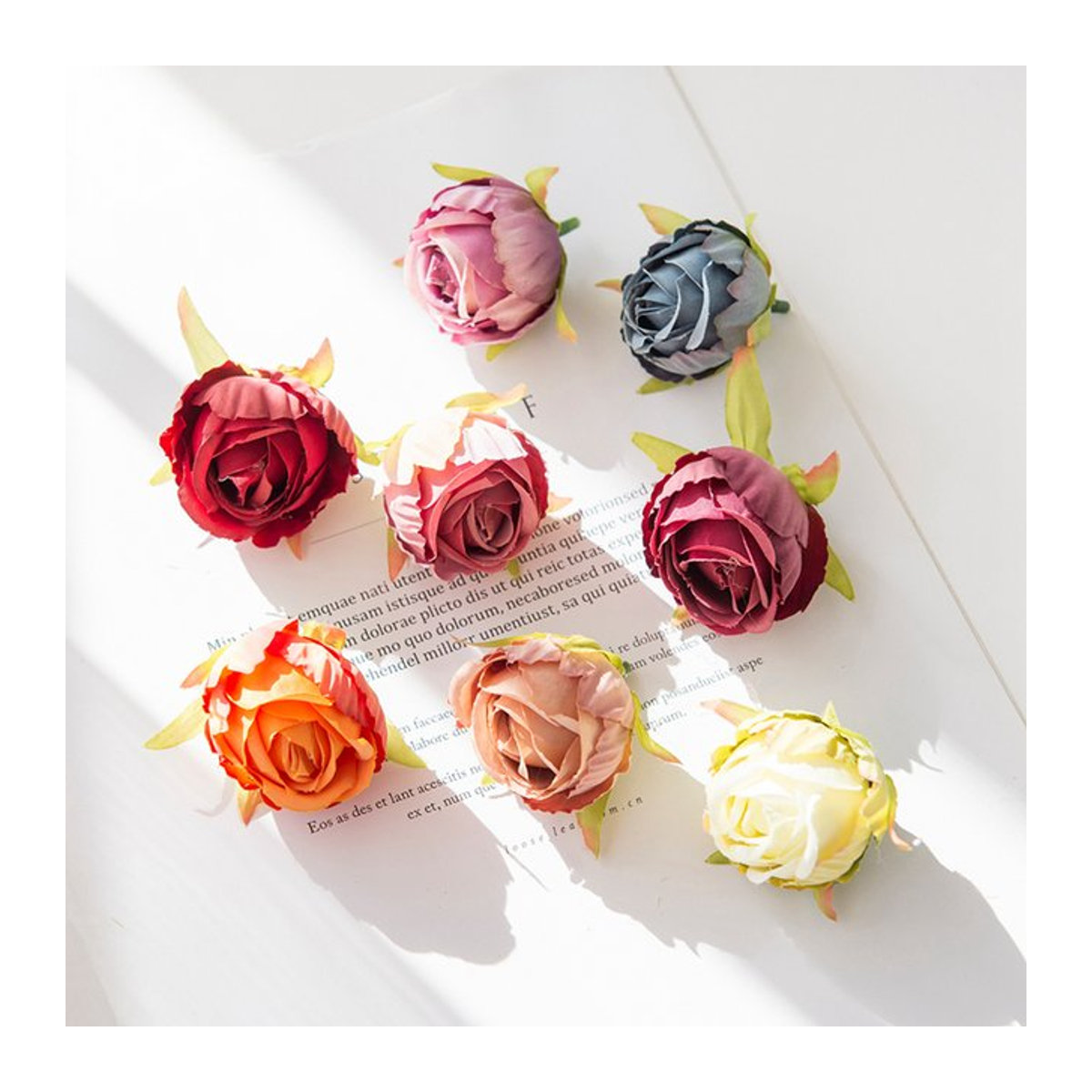 TTCY Künstliche Seidenrosen Tee Knospen in Rosa und Mehrfarbig für Hochzeits- und Weihnachtsdekorationen (50 oder 100 Stück) - Bild 1