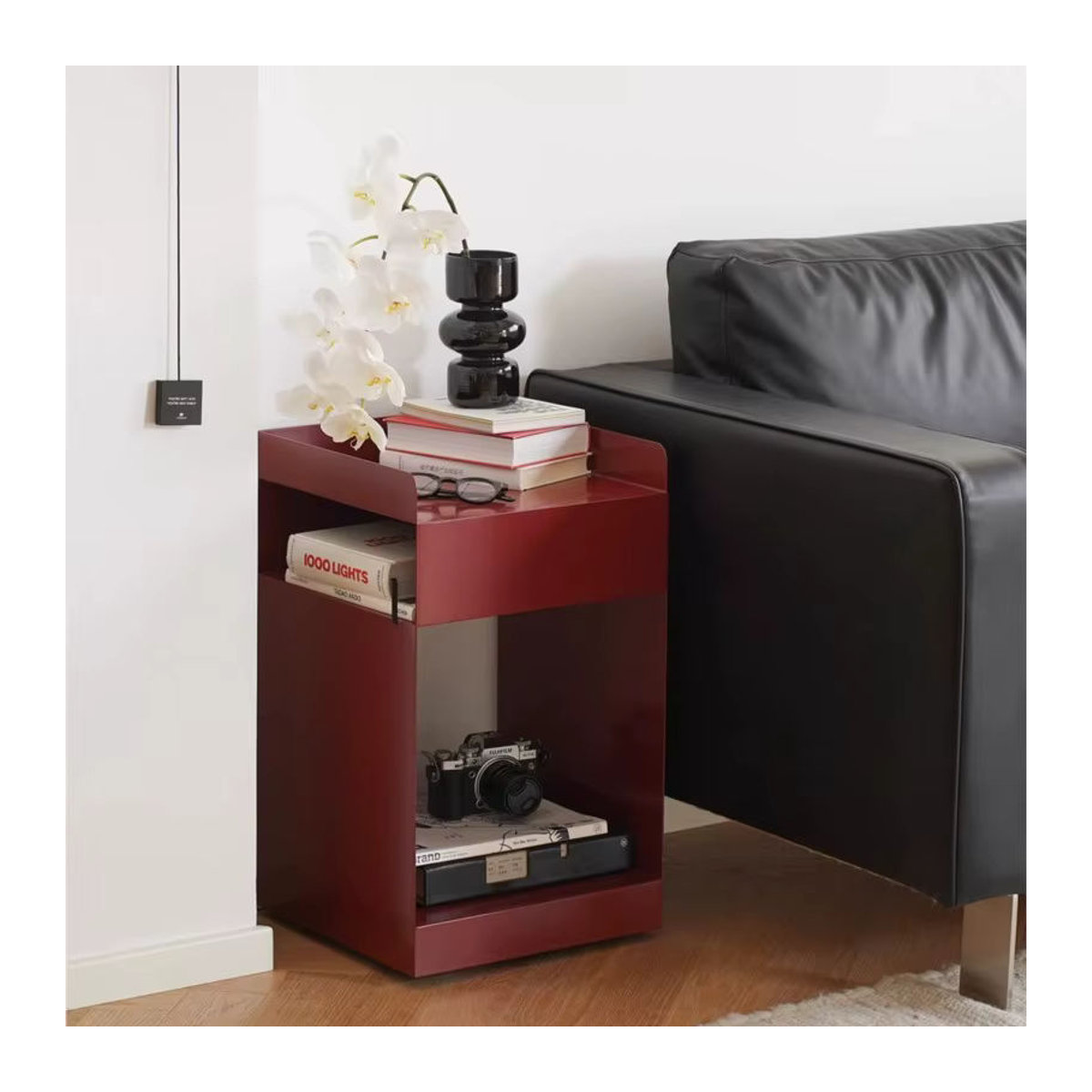 UOSU Skandinavischer Beistelltisch aus Metall in Schwarz oder Rot mit Ablagefunktion für Wohnzimmer und Schlafzimmer - Bild 5