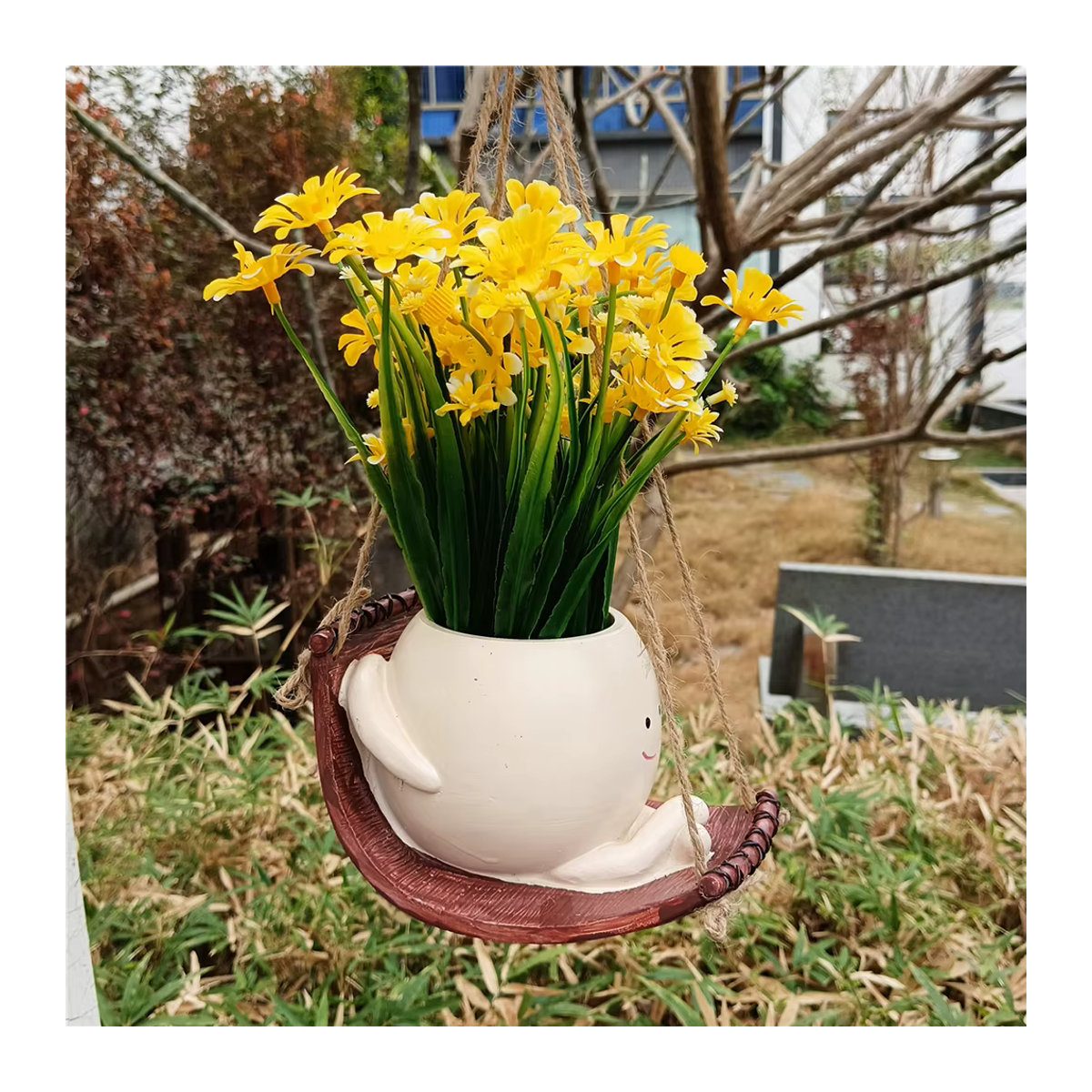 VAKIND Hängender Blumentopf mit lächelndem Gesicht aus Kunstharz in Weiß für Indoor und Outdoor - Bild 5