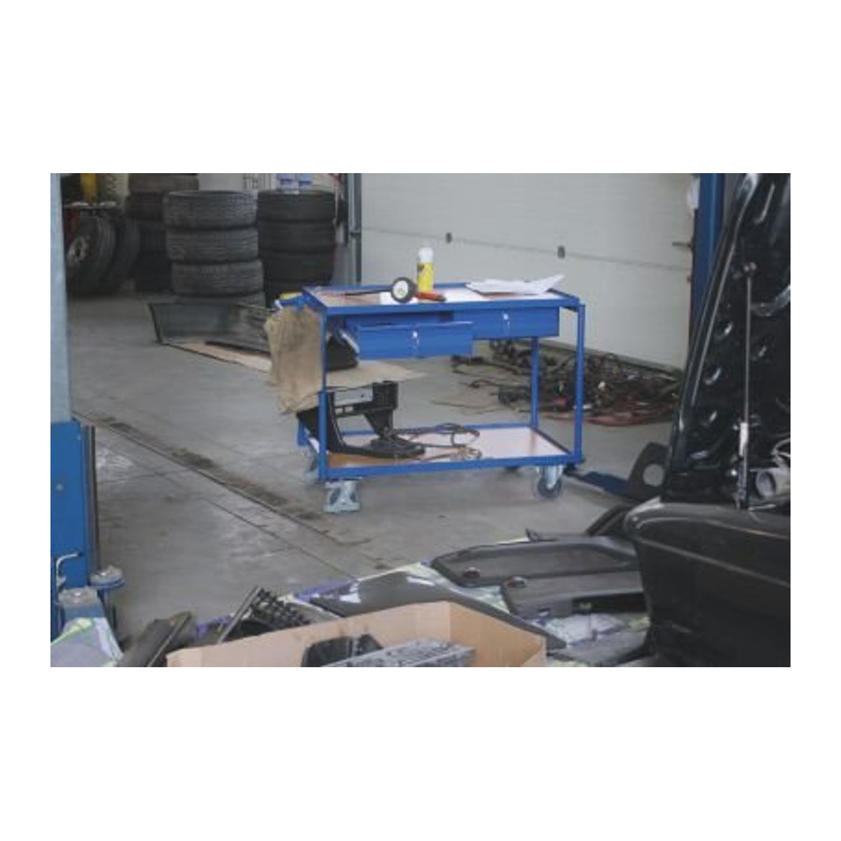 VARIOfit Tischwagen aus Stahl und Holzwerkstoff mit 2 Schubladen und 2 Etagen in Blau und Buche-Dekor, B: 60,5 cm, L: 98,5 cm - Bild 3