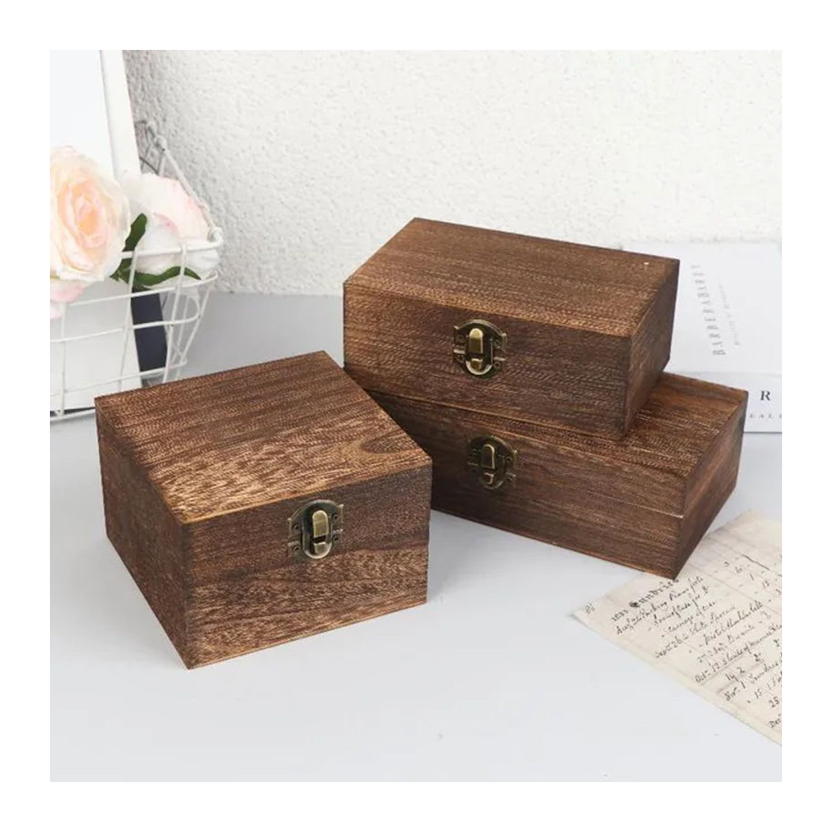 Velishy Vintage Holzkiste mit Deckel und Scharnier, quadratische Aufbewahrungsbox aus Holz in Braun für Schmuck und Bastelarbeiten - Bild 1