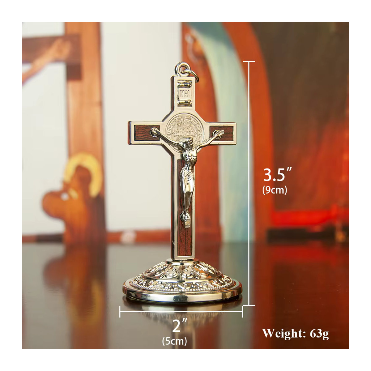 Vergoldetes Heiliges Benedikt-Kreuz aus Metall in Gold, 8,9 cm Höhe - Bild 2