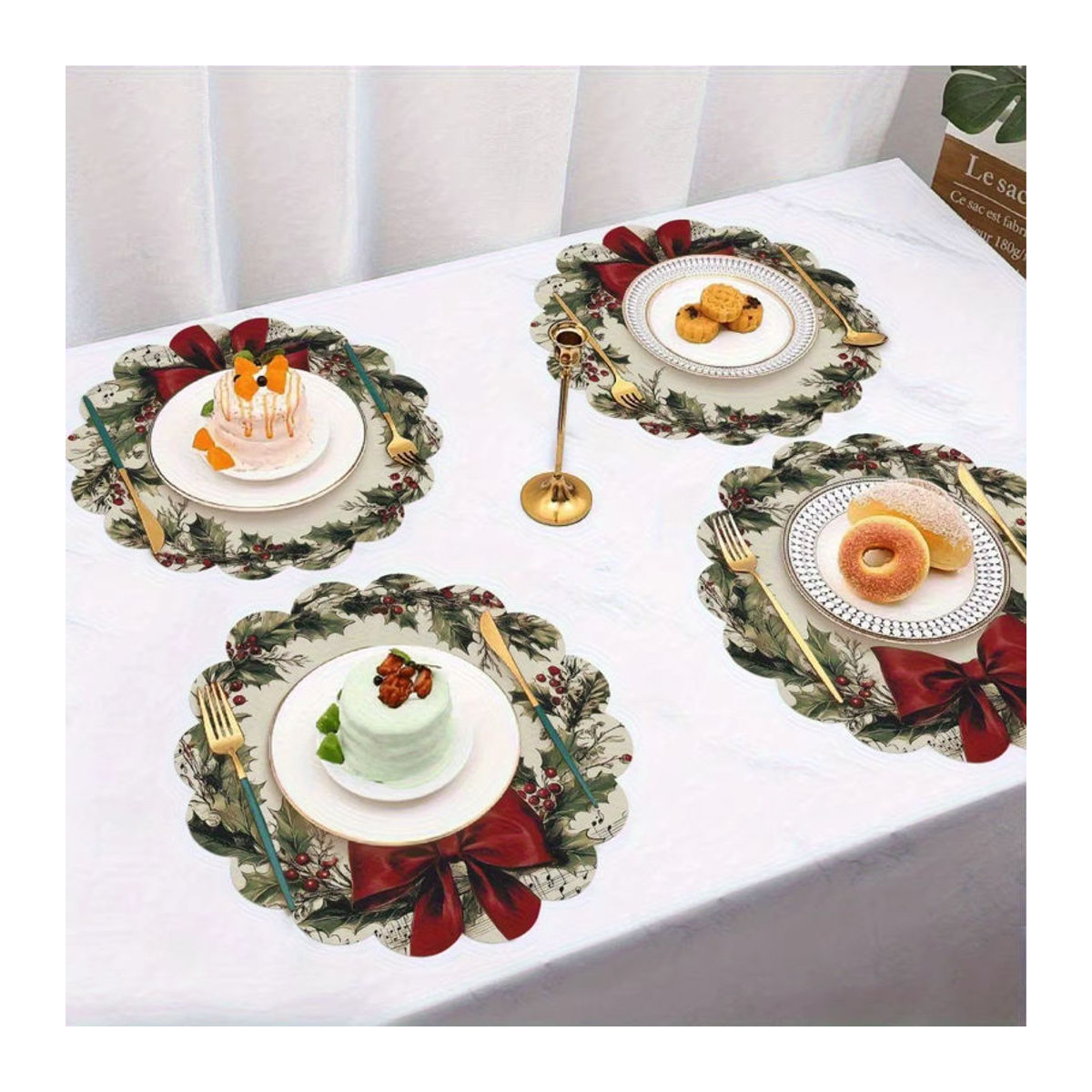 VIKAMA 4er-Set Weihnachts-Tischdeko mit Holly Berry Motiv, floralem Design und Wellenrand, mehrfarbig, Textil - Bild 4