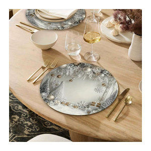 VIKAMA 4er Set Weihnachts Tischsets aus Textil in Gold und Weiß mit floralem Design