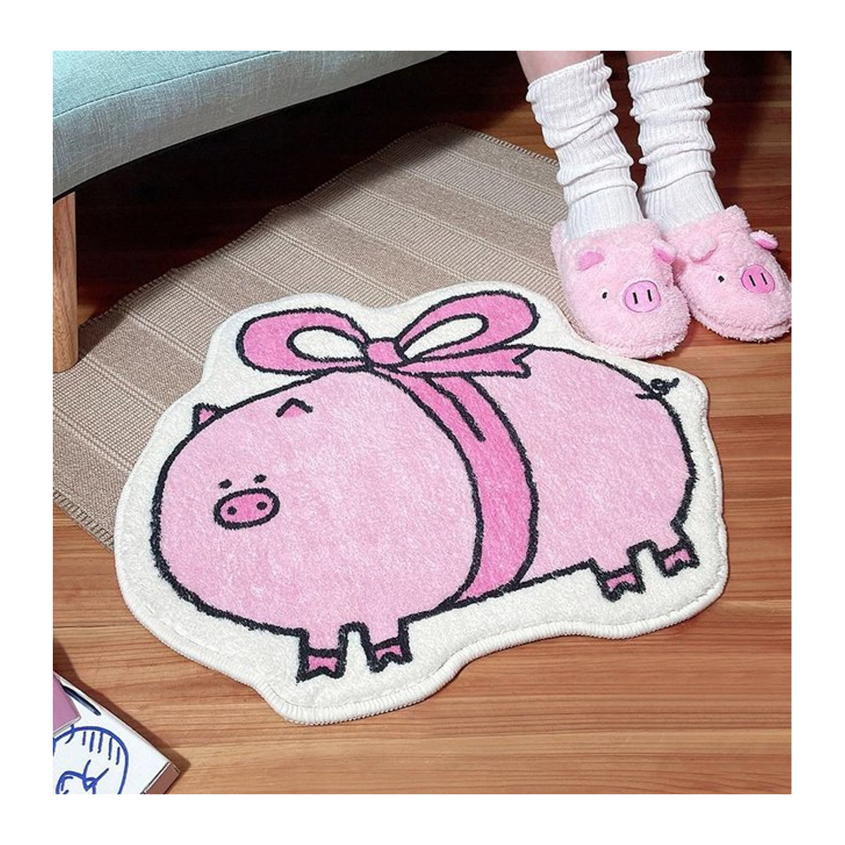 VIKAMA Fußmatte für Teenager-Mädchen mit rosa Schweinchen und niedlicher Schleife, weich und bequem für Wohnzimmer oder Schlafzimmer - Bild 1
