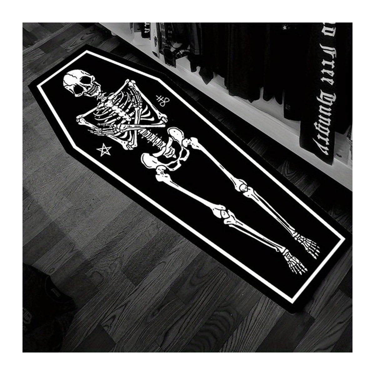 VIKAMA Gothic Totenkopf Sarg Teppich in Schwarz für Halloween Dekoration - Bild 1