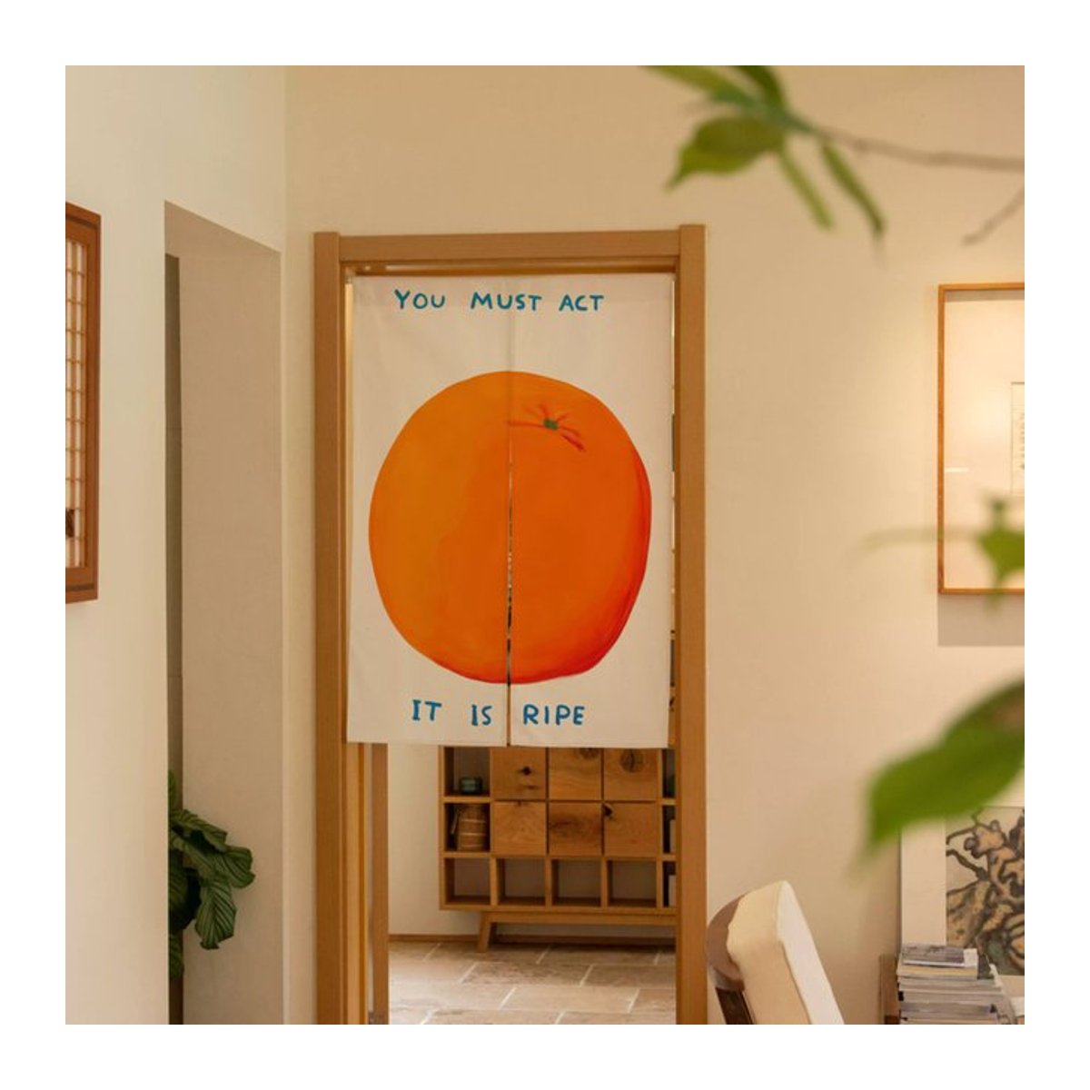 VIKAMA Halbvorhang als Trennvorhang für Kücheneingang oder Schlafzimmer in Orange und Weiß, semi-transparent - Bild 1