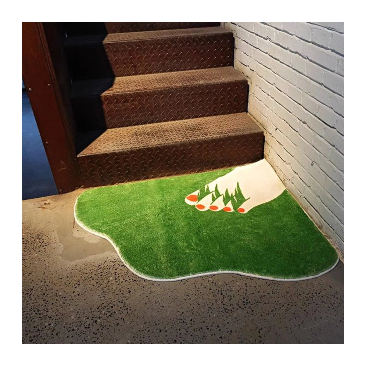 VIKAMA Kreativer Gras-Fußabdruck-Teppich in Grün, rutschfester Kurzflor-Teppich für Wohnzimmer, Schlafzimmer oder Eingangsbereich - Bild 1