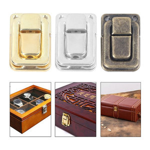 Vintage Holz-Geschenkbox für Wein mit goldenem Verschluss und Toggle-Latch-Schloss