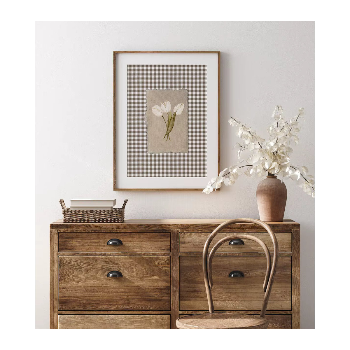 Vintage Leinwanddruck Potdemiel mit weißen Tulpen und braunem Gingham-Muster in Hochformat zur Wandmontage - Bild 2