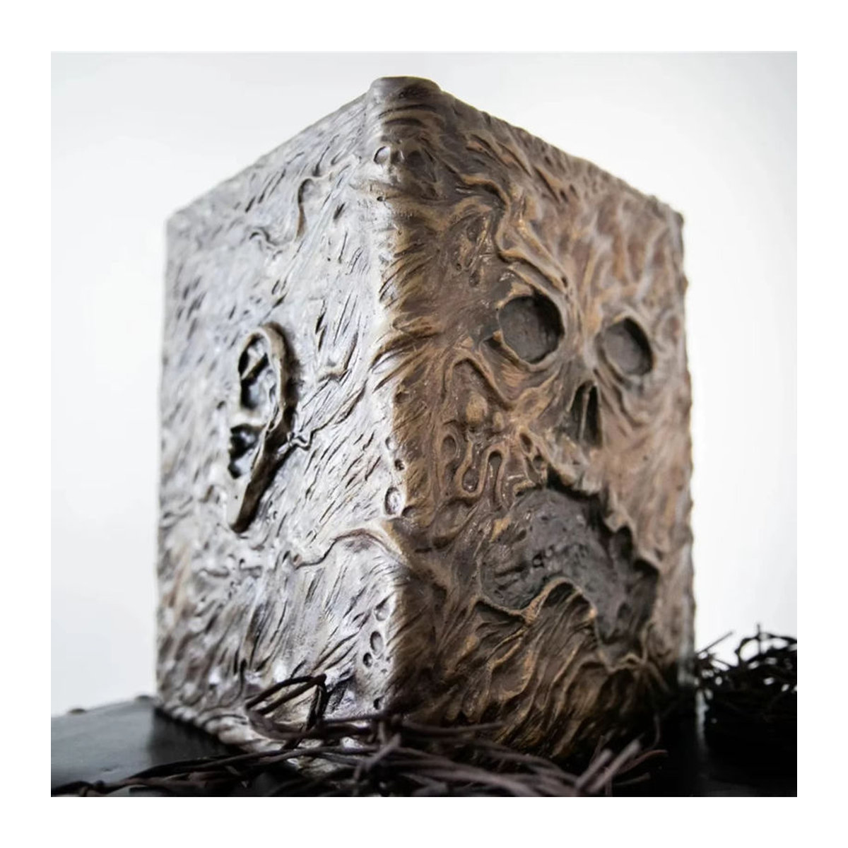 Vintage Necronomicon Dark Magic Summoning-Buch aus Kunstleder und Kunstharz in Braun - Bild 3