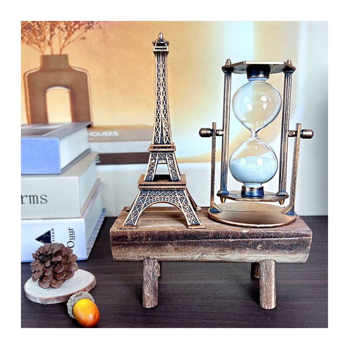 Vintage Sanduhr aus Metall in Braun als dekoratives Turm-Ornament für Wohnzimmer und Büro - Bild 1
