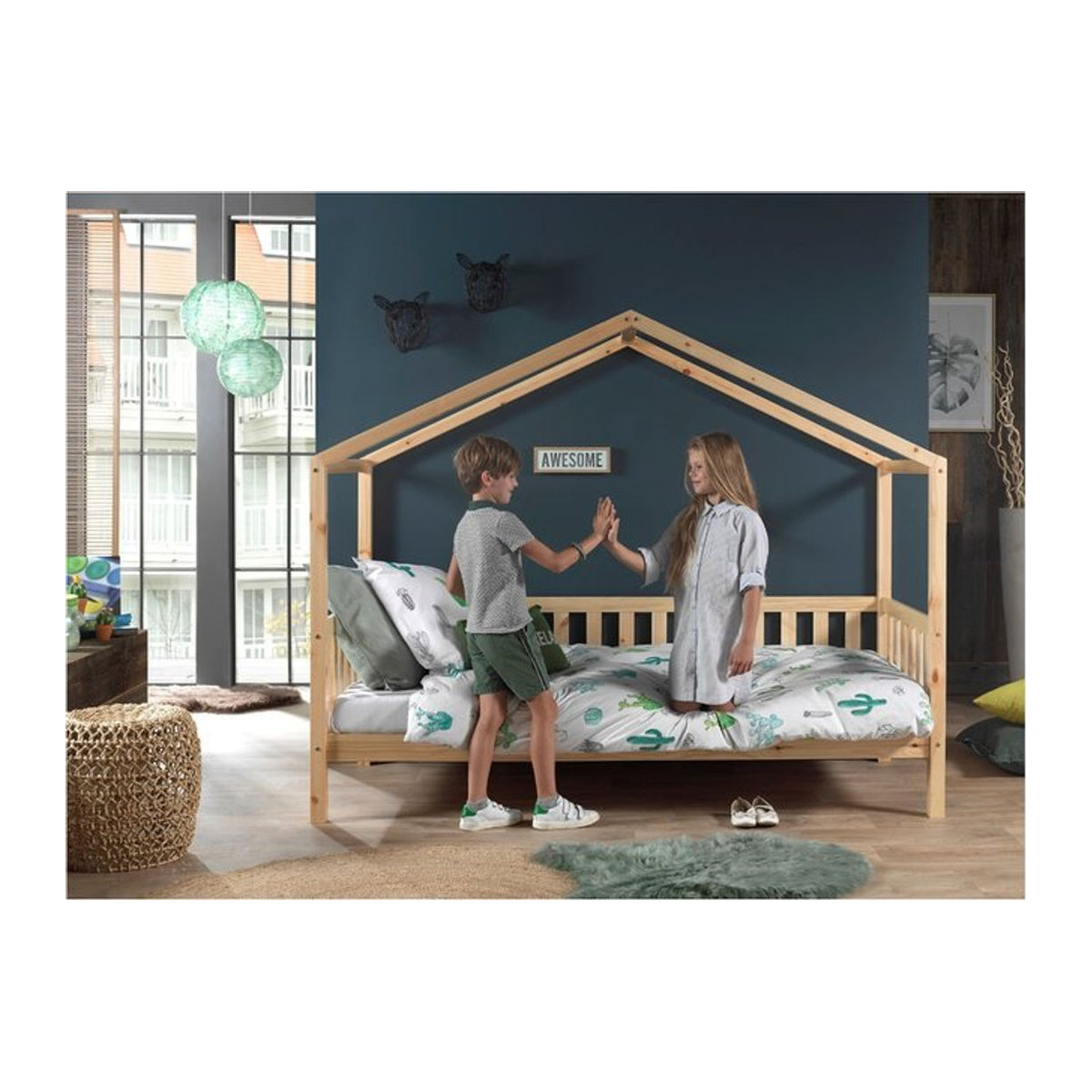 Vipack Hausbett Dallas 1 aus Kiefer Massivholz mit seitlicher Umrandung in Natur, Liegefläche 90 x 200 cm - Bild 1