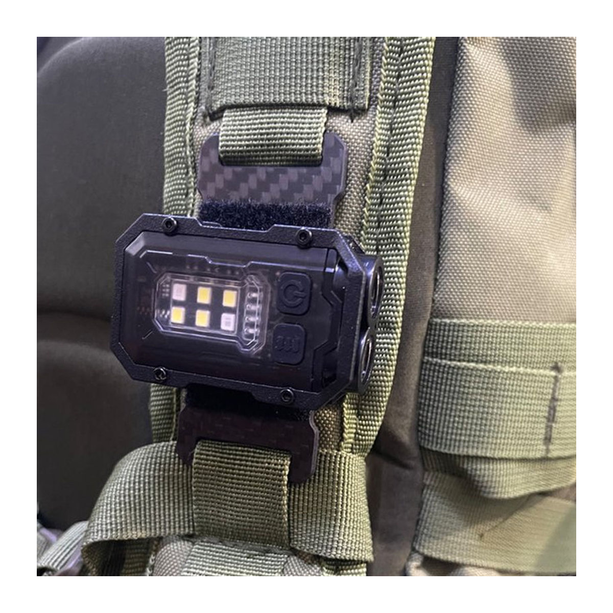 VULPO Outdoor EDC Mini Taschenlampe mit Stroboskopfunktion für Camping und Wandern zur Befestigung am 25mm Molle-System - Bild 1