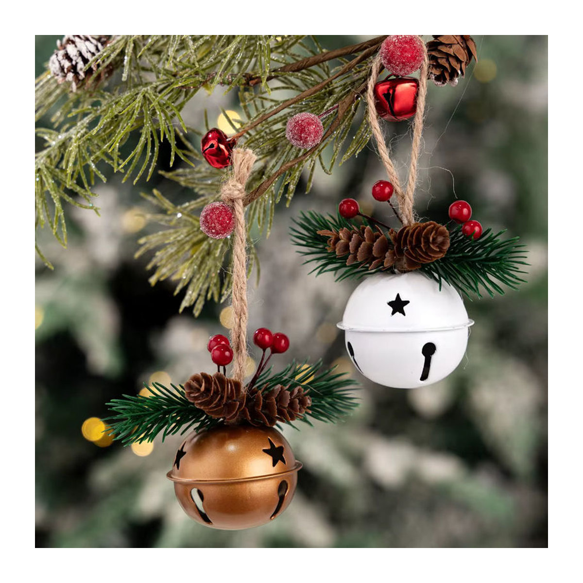 WakaParty Weihnachts-Hängeornament aus Metall mit Glocke, Beerenbaum und Sternen in Rot und Grün - Bild 4