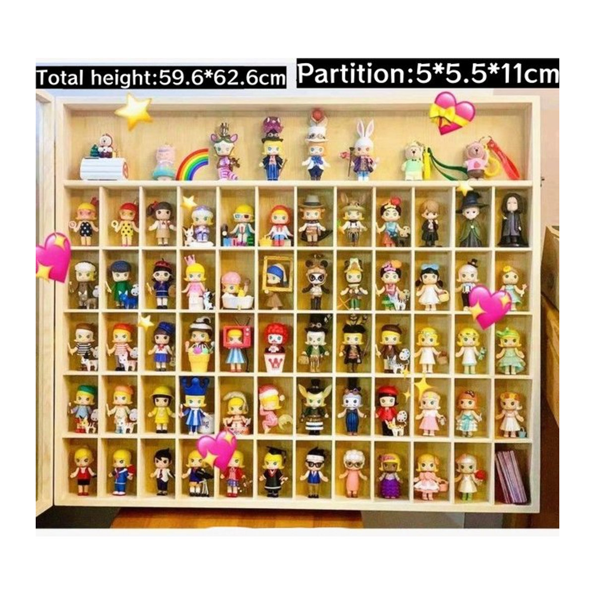 Wandmontierte Hängevitrine aus Acryl und Holz mit 6 Ebenen und Drehtüren in Beige und Weiß - Bild 1