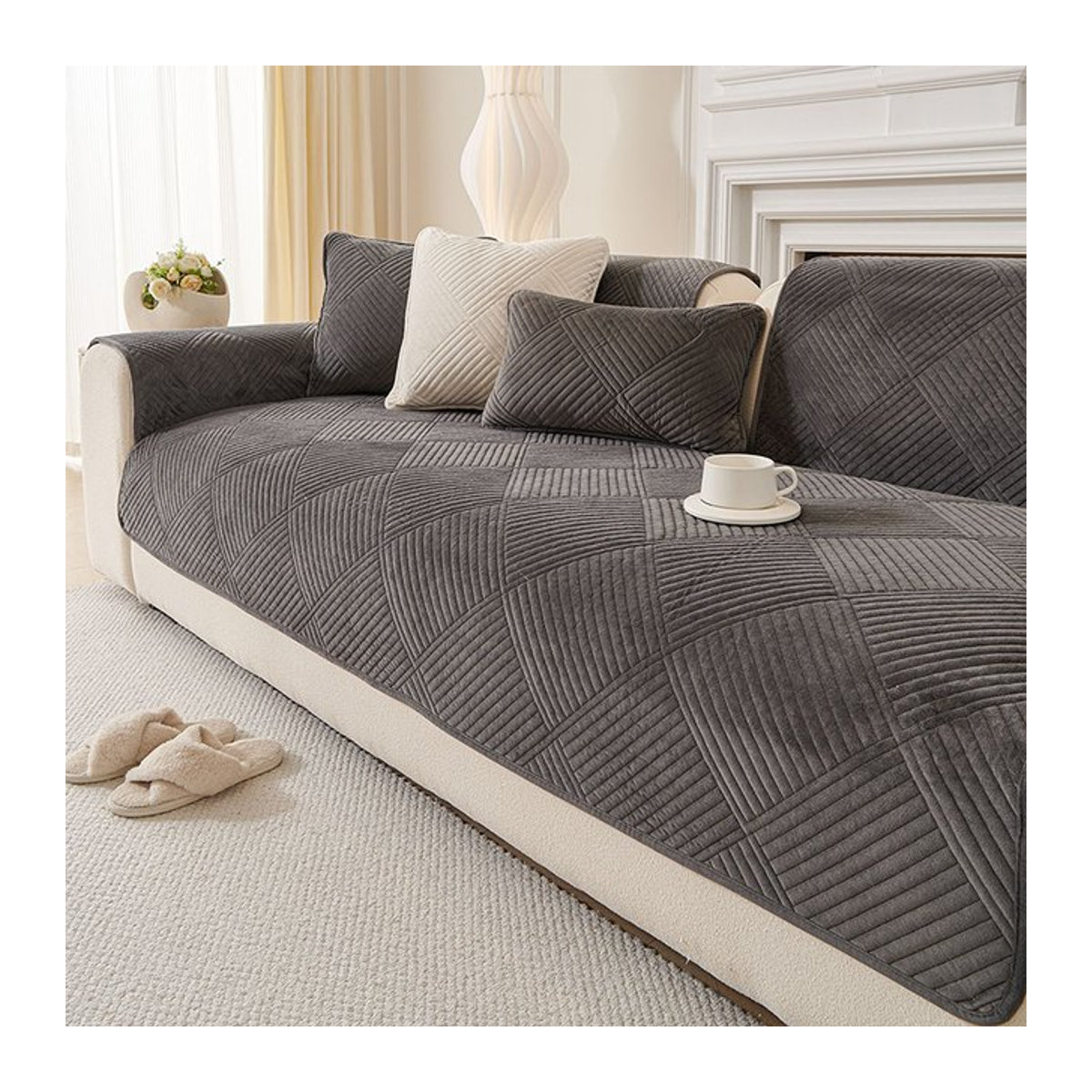 WANERQU Sofa Abdeckung Nordic Gestreift in Grau, Rutschfeste Plüsch-Schutzhülle für dein Wohnzimmer Sofa - Bild 1