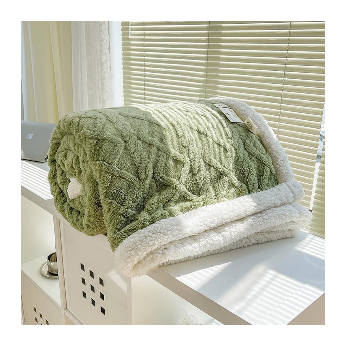 Warme Winterdecke aus doppelseitigem Flaumplüsch mit 3D-Jacquard-Design in Gelb, B x H: 100 x 150 cm - Bild 7