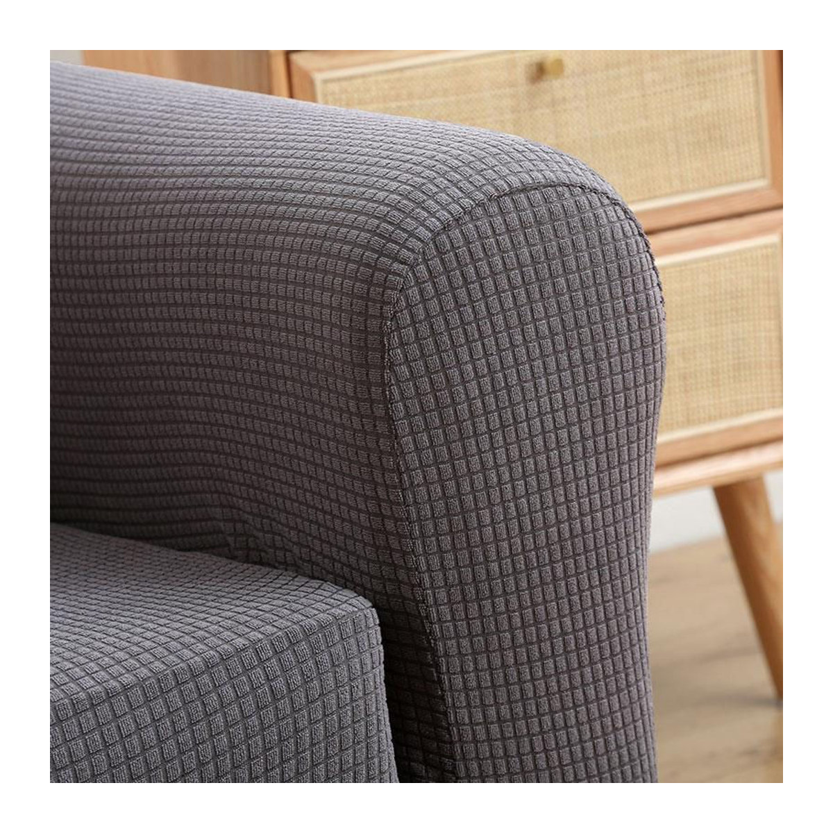 Wasserdichter Einzelsofabezug von A Family Of Home Textiles in Grau mit Karomuster, elastischer und rutschfester Sesselbezug für dein Wohnzimmer - Bild 3