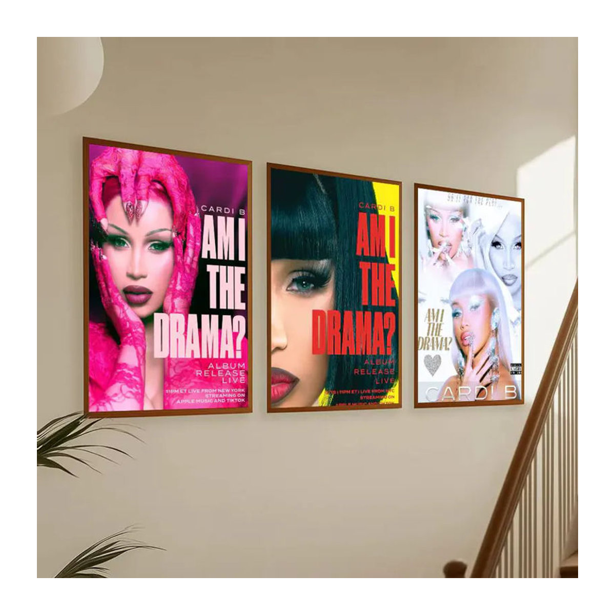Wasserfester Wandaufkleber Cardi B Am I The Drama Poster aus Papier, mehrfarbig, rechteckig - Bild 3