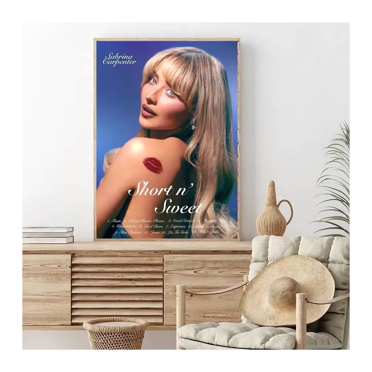 Wasserfestes Sabrina Carpenter Poster als klebriger Papieraufkleber im Vintage Aesthetic Design, mehrfarbig, Hochformat - Bild 6