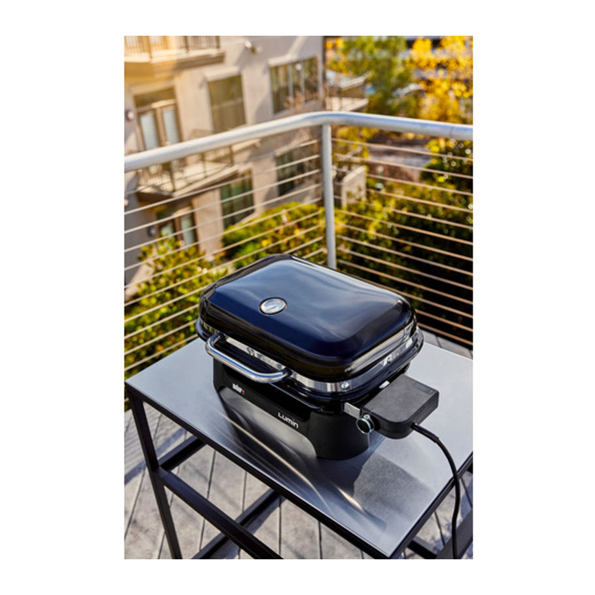 Weber Elektrogrill LUMIN Compact in Schwarz mit 2,2 kW Leistung und einer Grillfläche von 43 x 28 cm - Bild 2