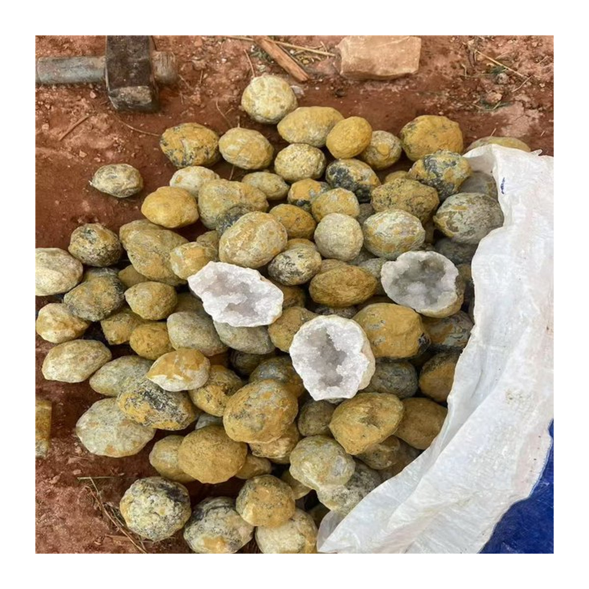 Wei Hong Natürliche Quarzgeode Mehrfarbig 1000g - Bild 1