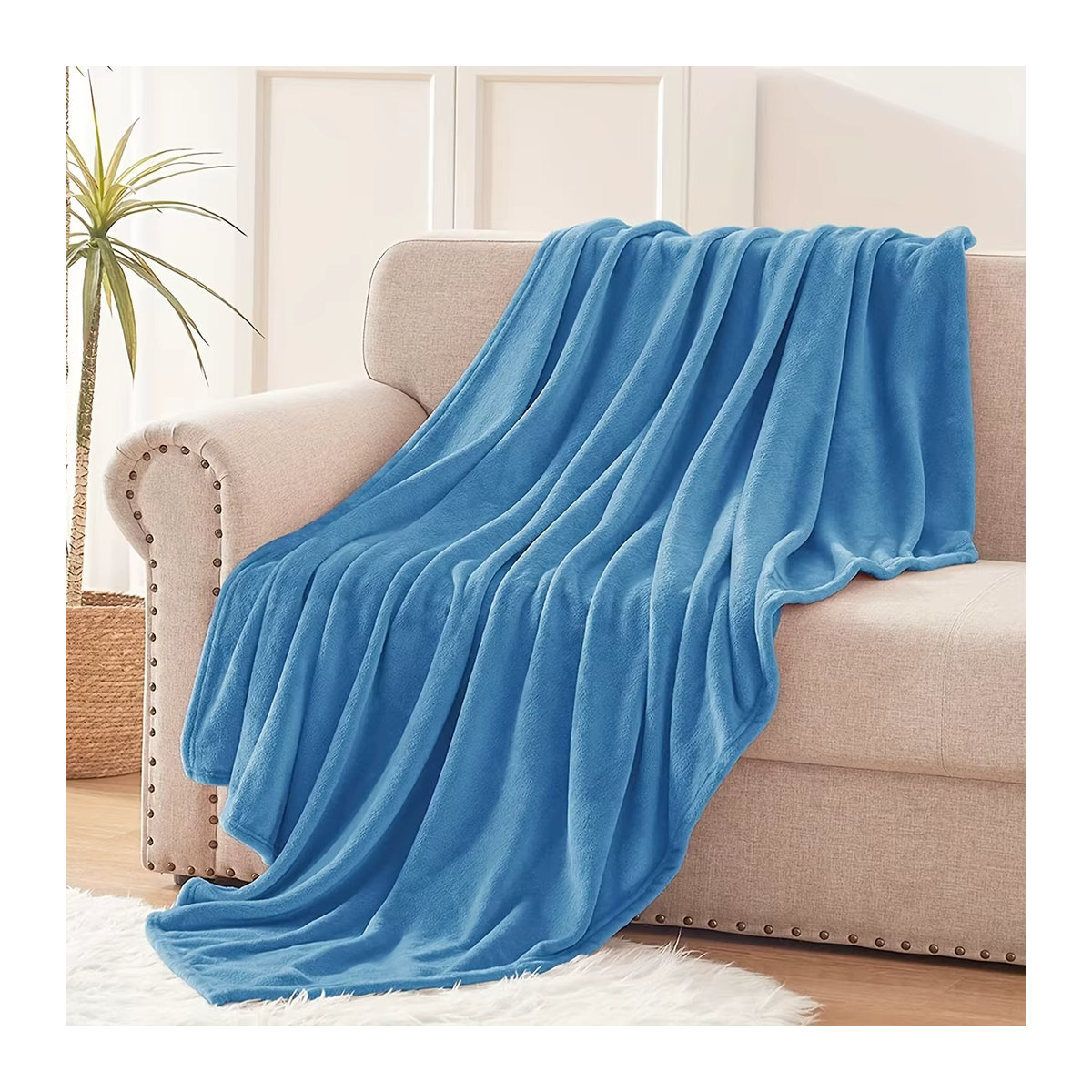 Weiche Flanell-Decke in Blau, atmungsaktiv und maschinenwaschbar - Bild 3