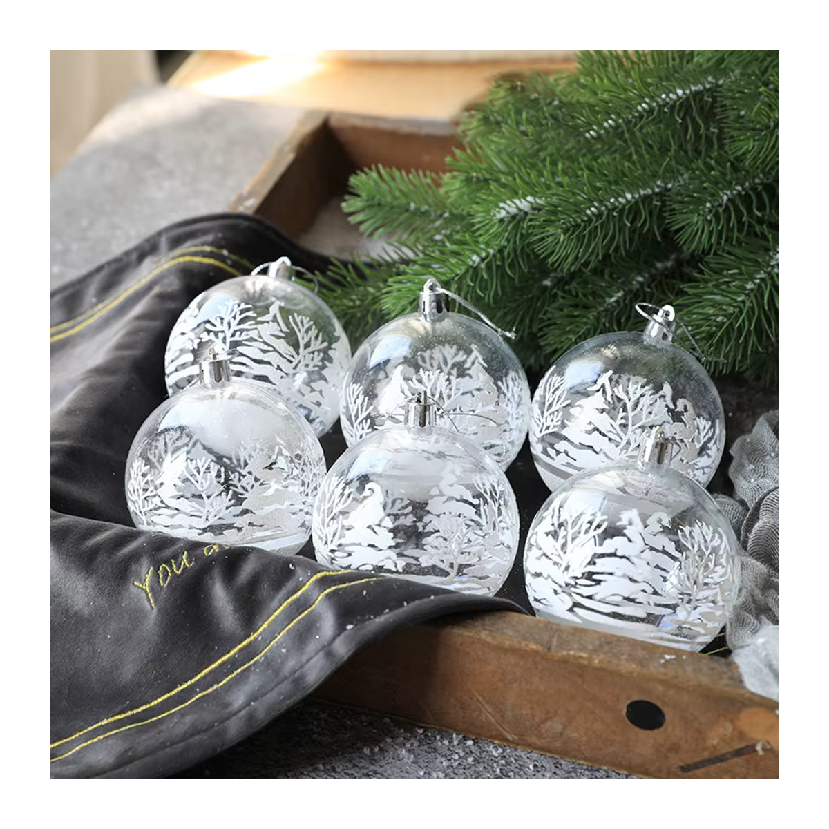 WEIGAO 6er Set transparente Glas Weihnachtskugeln mit Schneeflocken als Hängeornamente in Weiß - Bild 2