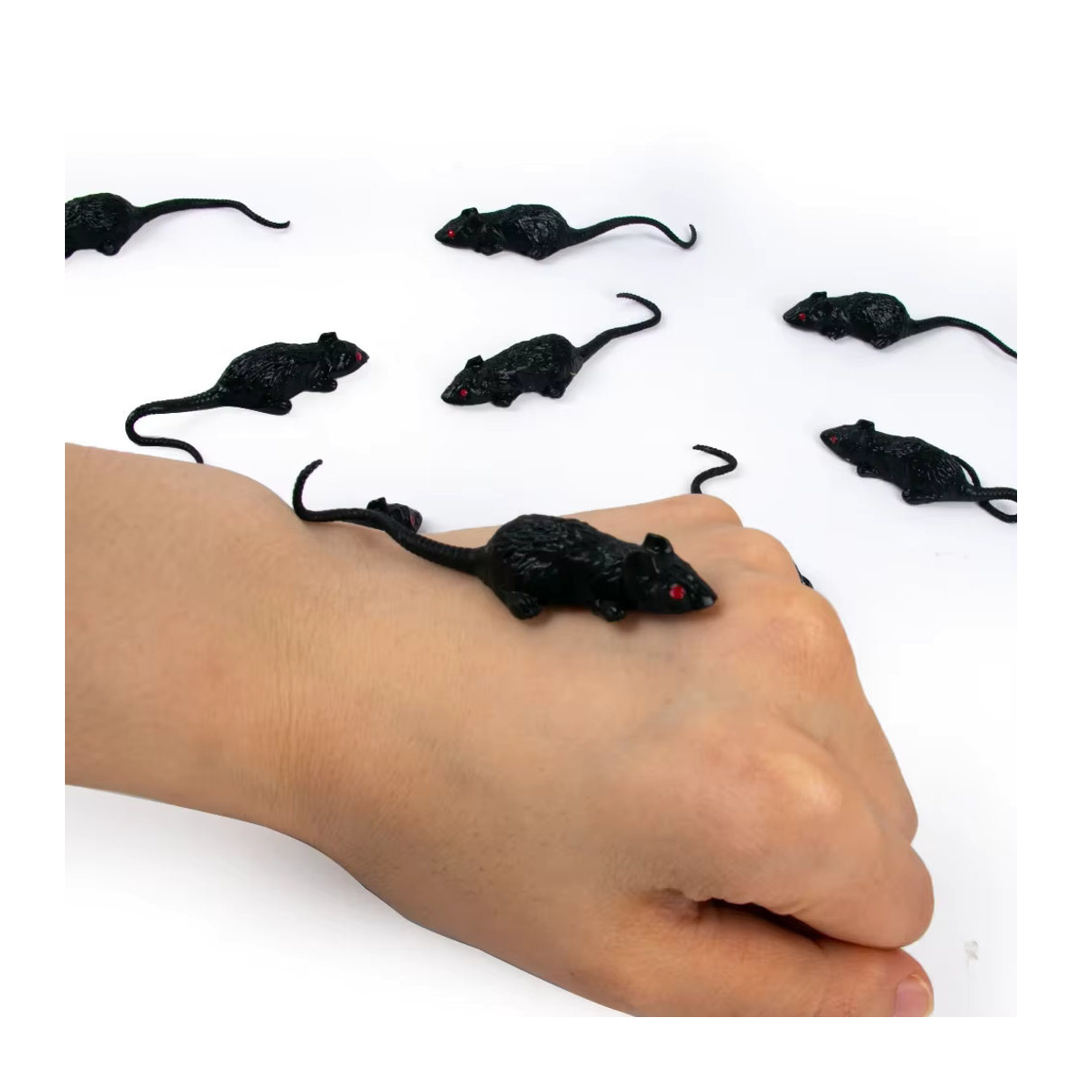 WEIGAO Halloween Spielzeug Set aus 10 Stück lebensechte Mini Mäuse und Ratten aus Kunststoff in Schwarz für Kinder Streich Requisiten - Bild 3
