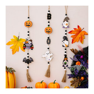 WEIGAO Halloween Wandanhänger aus Holz mit Quasten und Perlen in verschiedenen Motiven wie Kürbis, Fledermaus und Geist, mehrfarbig