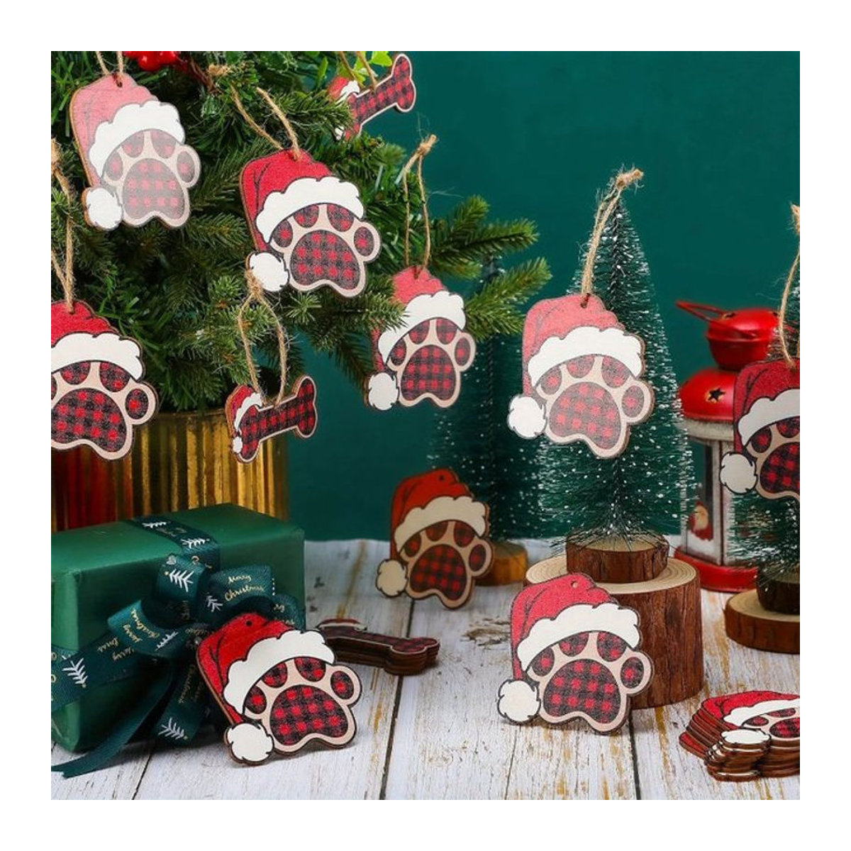 Weihnachtliches Hängeornament Bones aus Holz mit Tier-Motiv, mehrfarbig - Bild 1