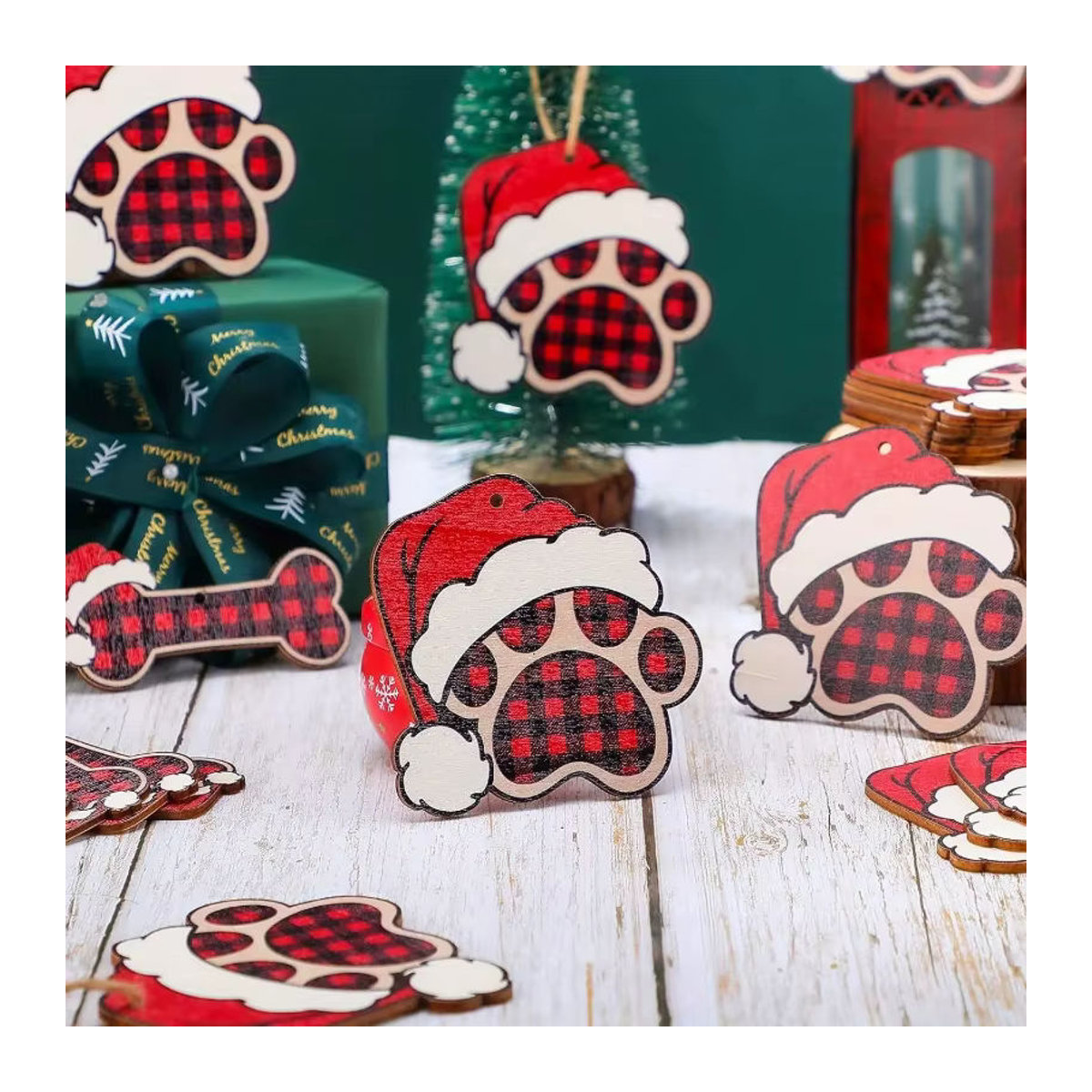 Weihnachtliches Hängeornament Bones aus Holz mit Tier-Motiv, mehrfarbig - Bild 4