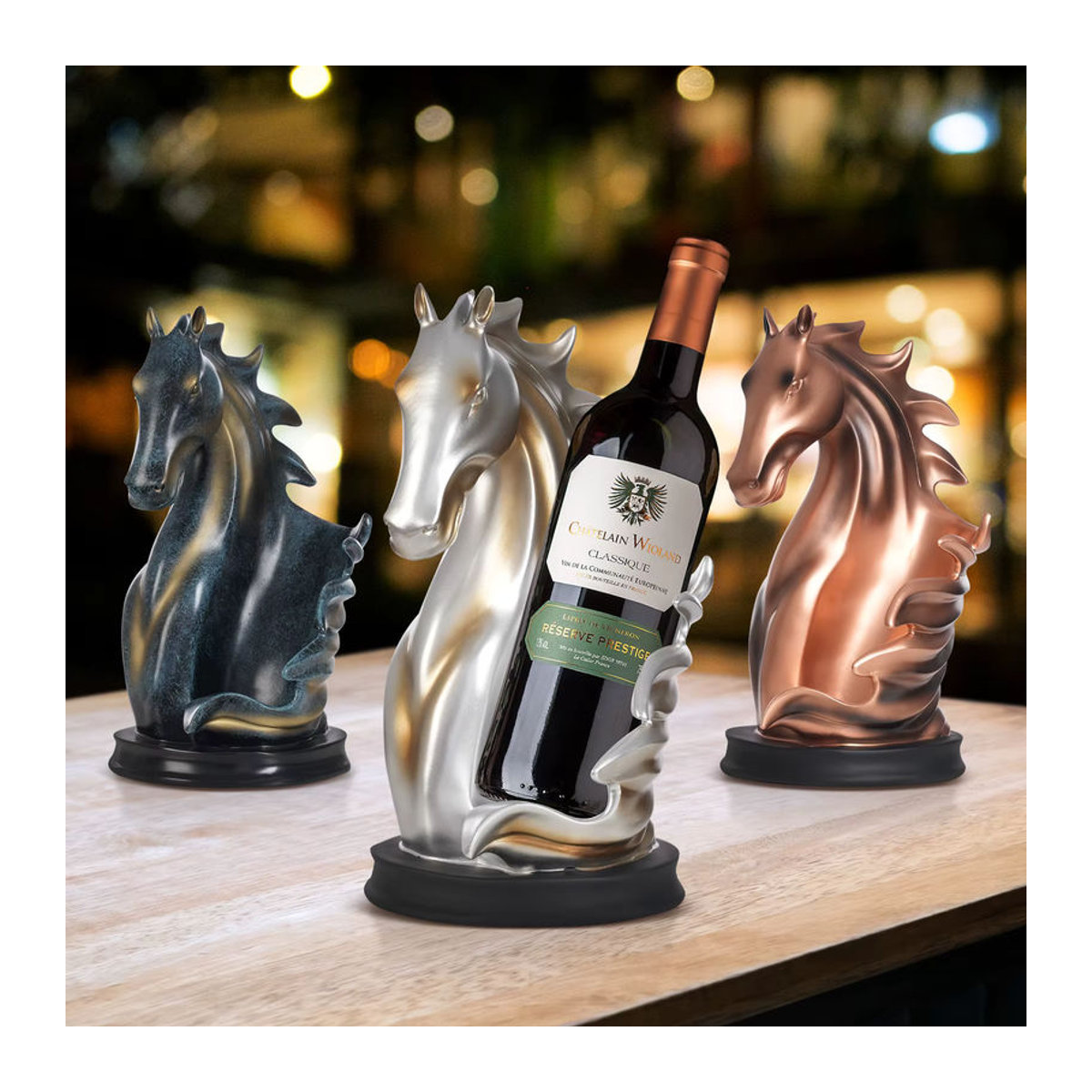 Weinflaschenhalter in Form einer Pferdestatue aus Kunstharz, mehrfarbig und blau, B/H: 17 x 30 cm - Bild 3