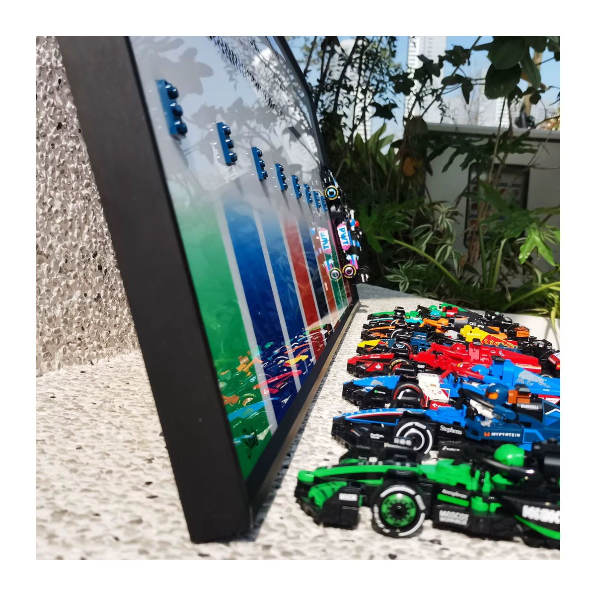 Weiße Display-Wandplatte für Lego Speed Ultimate Formula 1 Wandhalterung für Sammlerstücke in Schwarz und Weiß - Bild 3