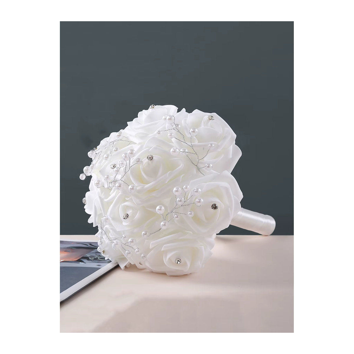 Weißer Textil-Rosenstrauß TRUE LOVE GIFT für Hochzeit und Dekoration - Bild 2
