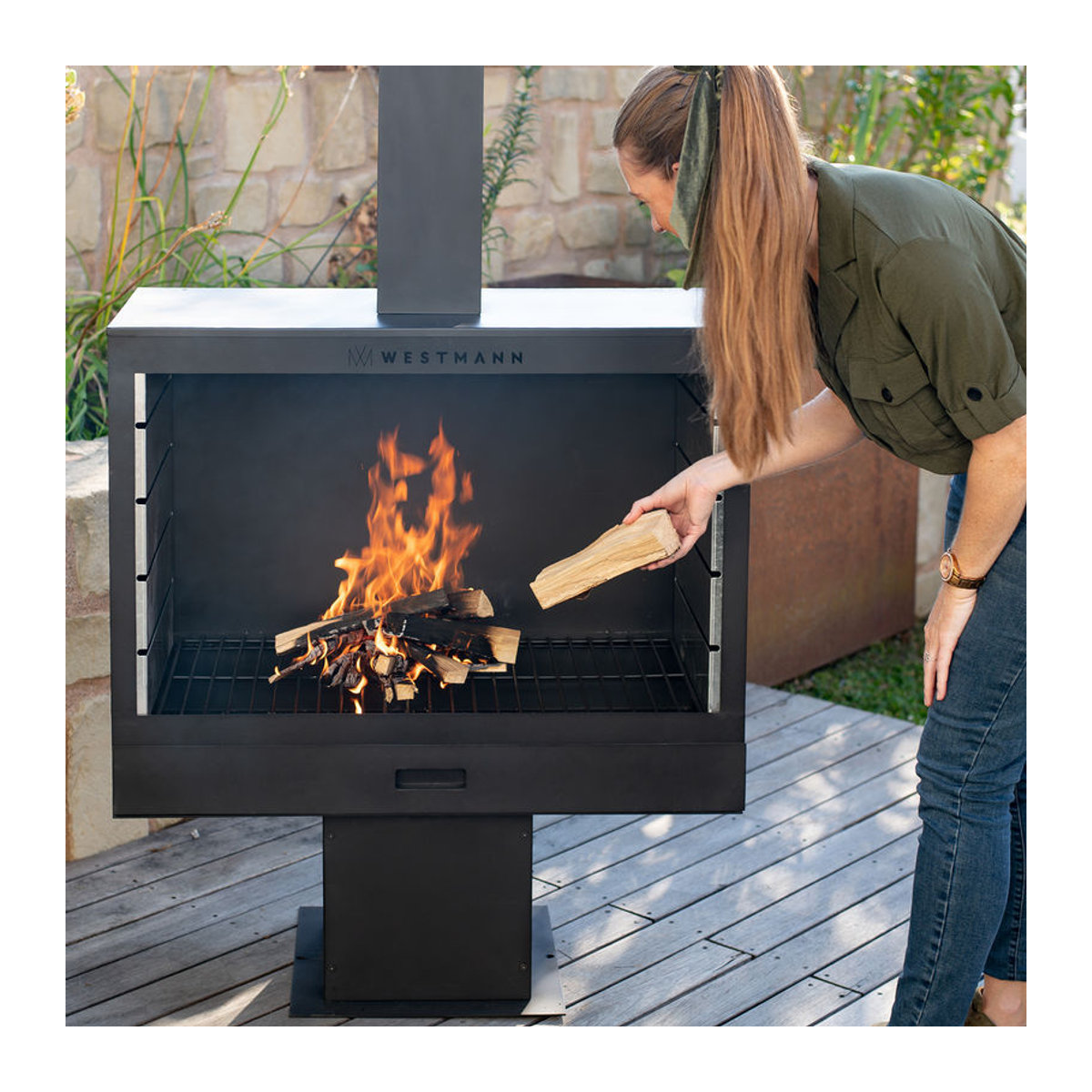 Westmann Grill und Gartenkamin als Terrassenofen aus Metall in Schwarz - Bild 2