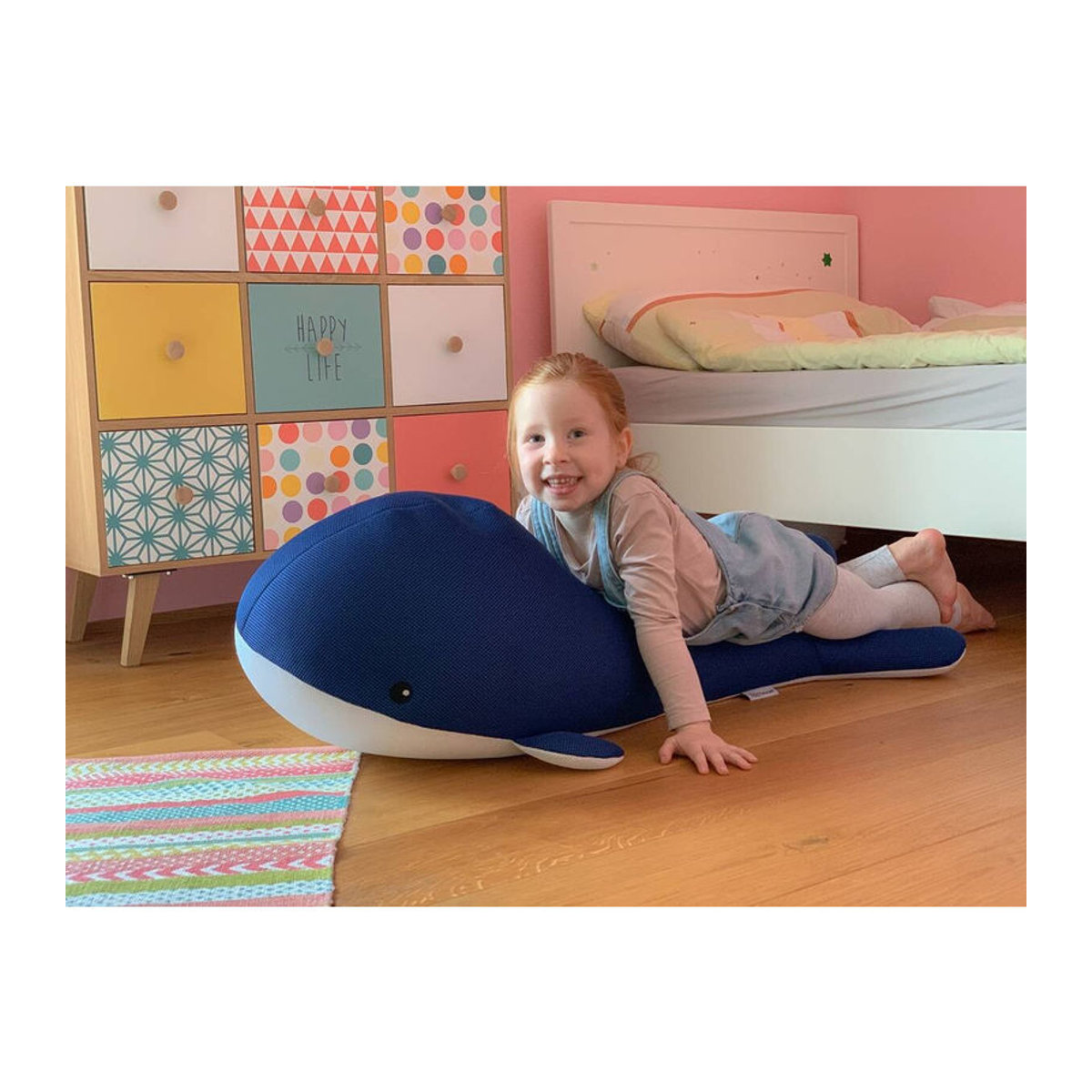Westmann Pool Buddy Sitzsack Schwimmtier Wal blau aus Polyester B/H/T: 104 x 30 x 50 cm - Bild 5