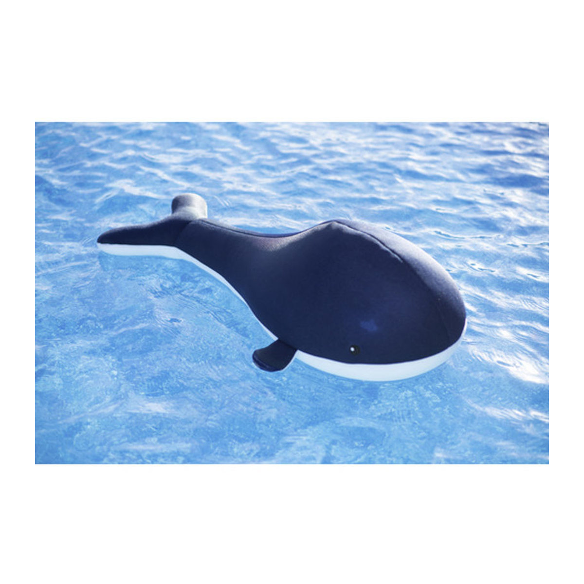 Westmann Pool Buddy Sitzsack Schwimmtier Wal blau aus Polyester B/H/T: 104 x 30 x 50 cm - Bild 10