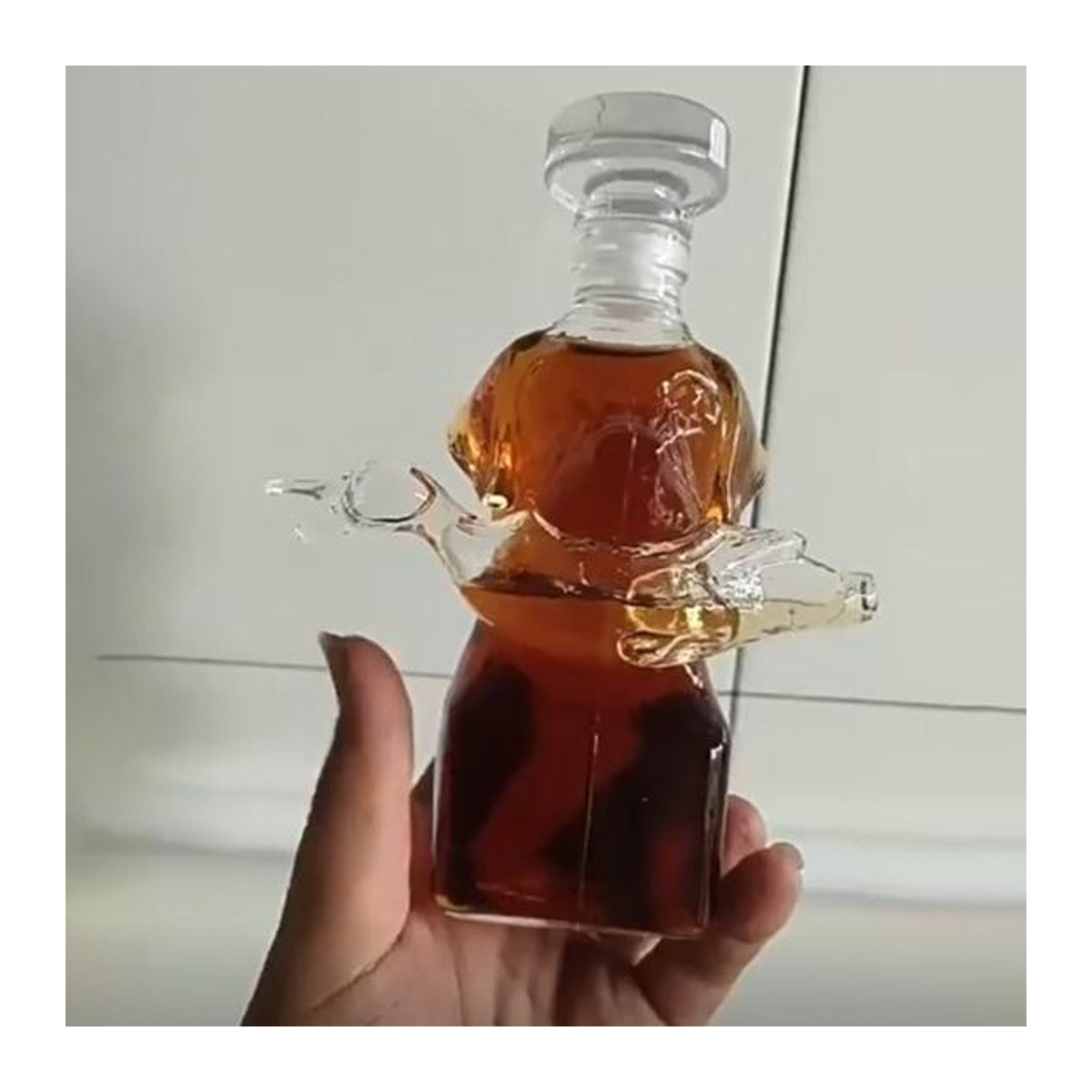Whiskey-Karaffe aus Glas mit 3D-Gravur Jagdhund in Transparent, dekorative Glasflasche für deine Heimbar - Bild 4